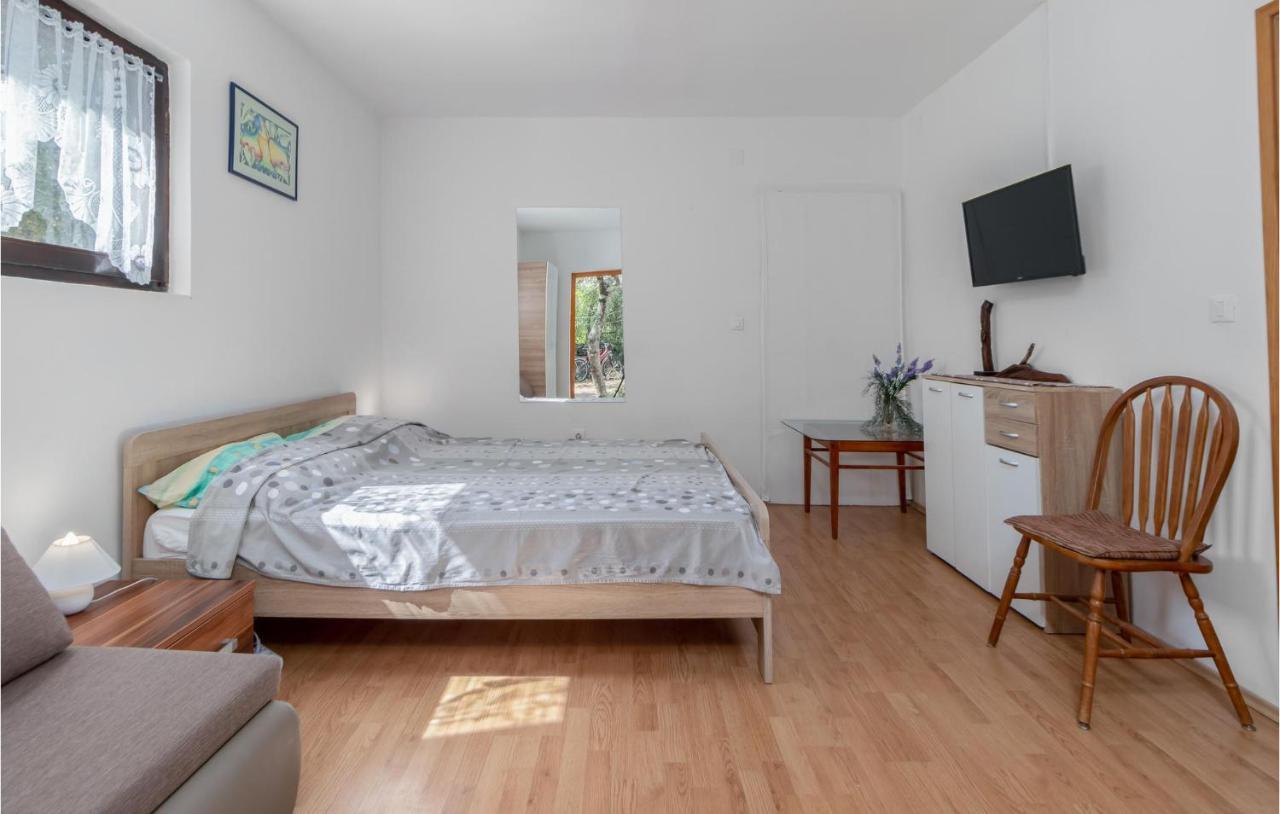 Pet Friendly Apartment In Pinezici With Wifi 외부 사진