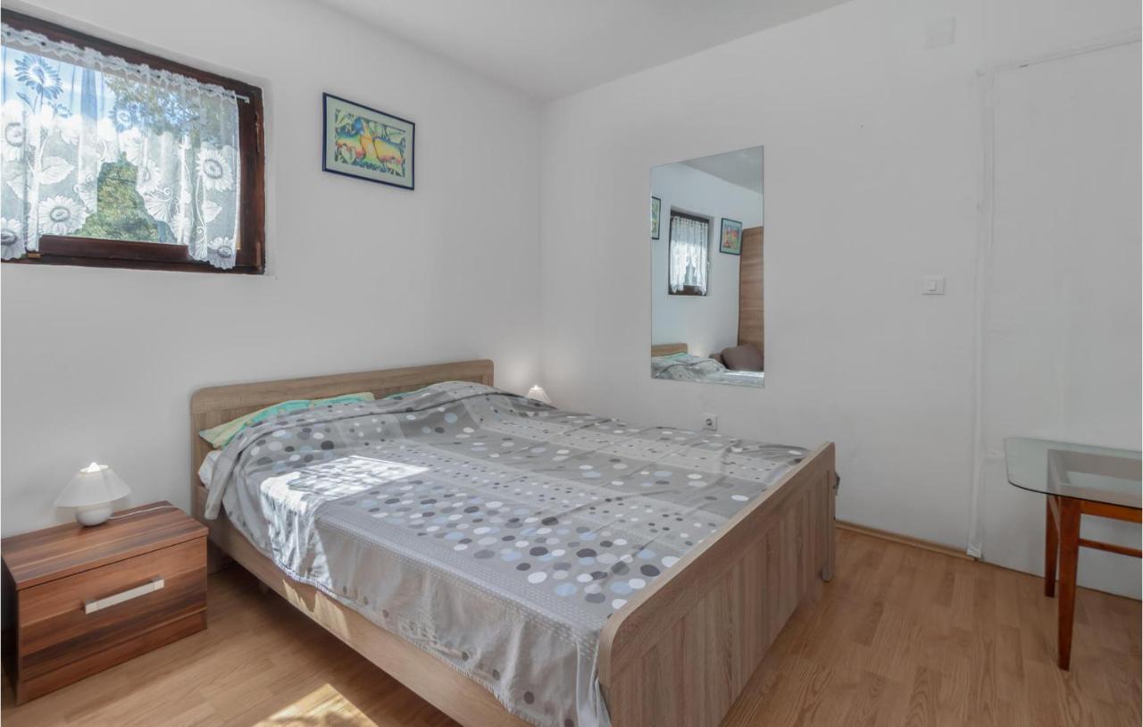 Pet Friendly Apartment In Pinezici With Wifi 외부 사진