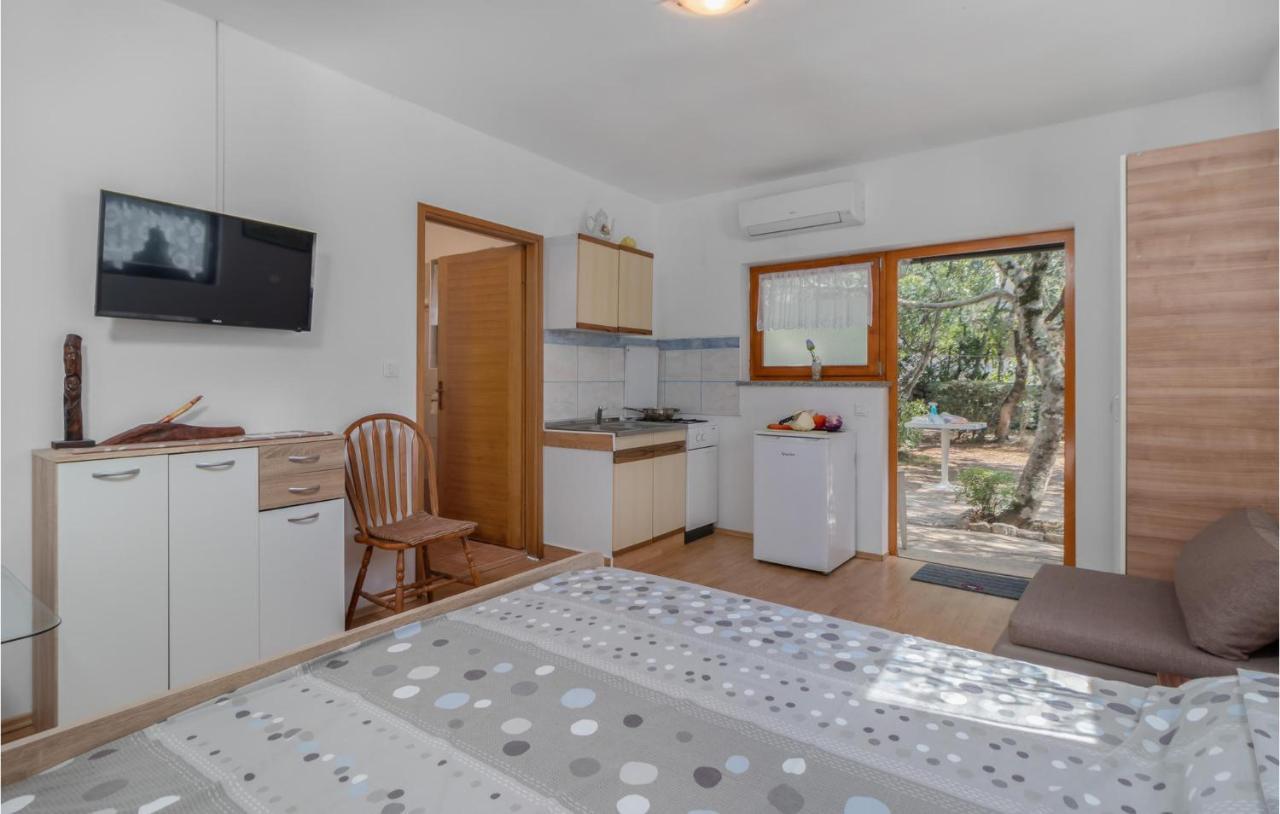 Pet Friendly Apartment In Pinezici With Wifi 외부 사진